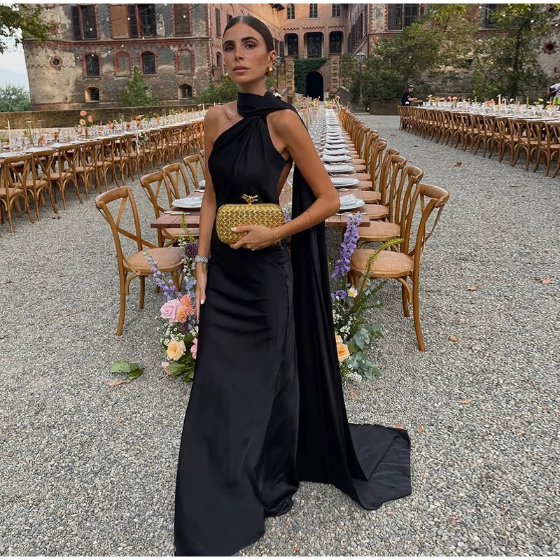 Abito Lungo da Donna in Raso all'Americana e Schiena Scoperta