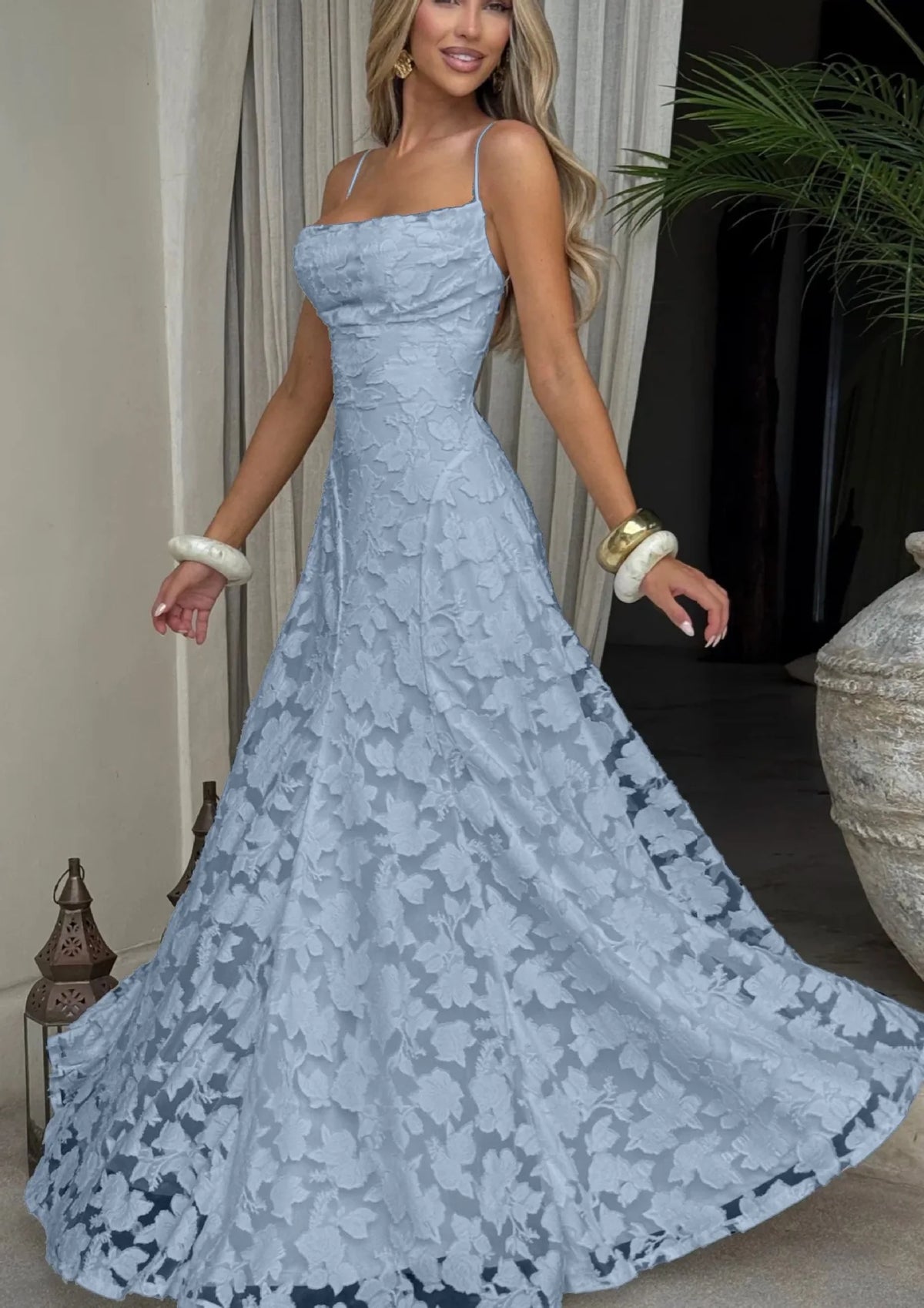 Abito Lungo da Donna in Chiffon Jacquard con Schiena Scoperta