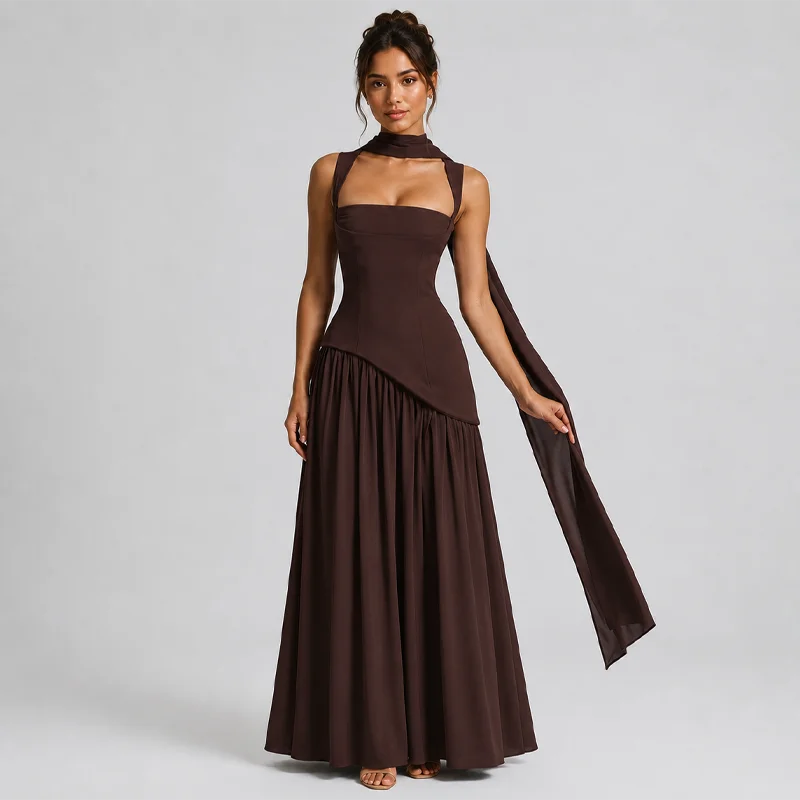 Abito Lungo da Donna con Corsetto Stringato e Spacco Alto